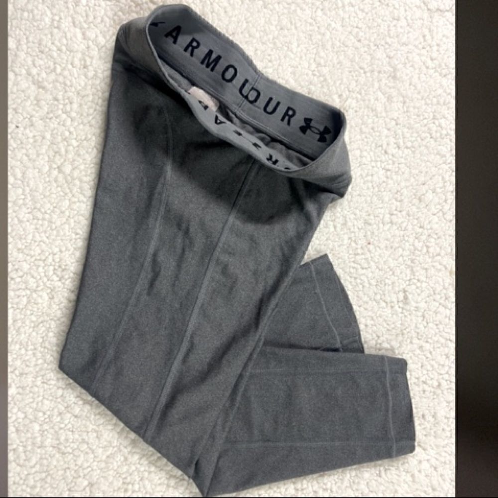 Under Armour Compression Capris - Picture 2 of 8
